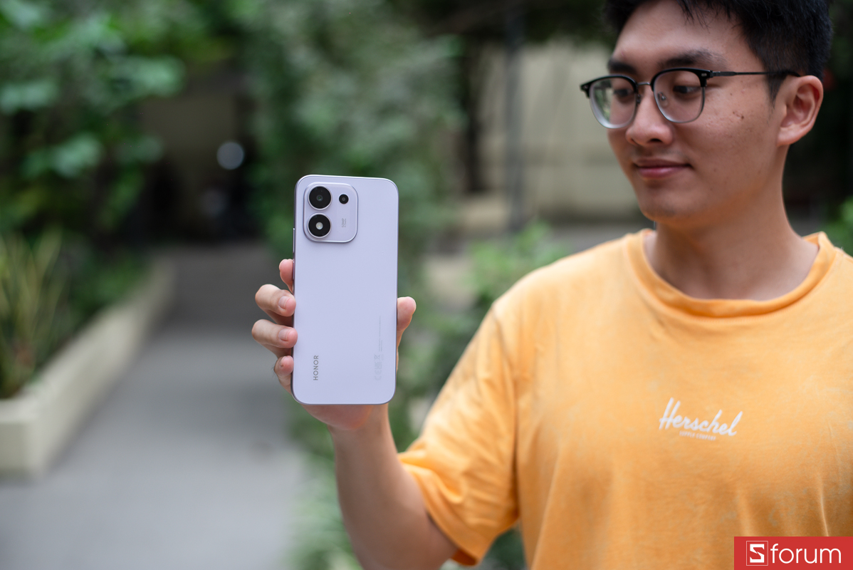 Thiết kế và ngoại hình của HONOR 600S