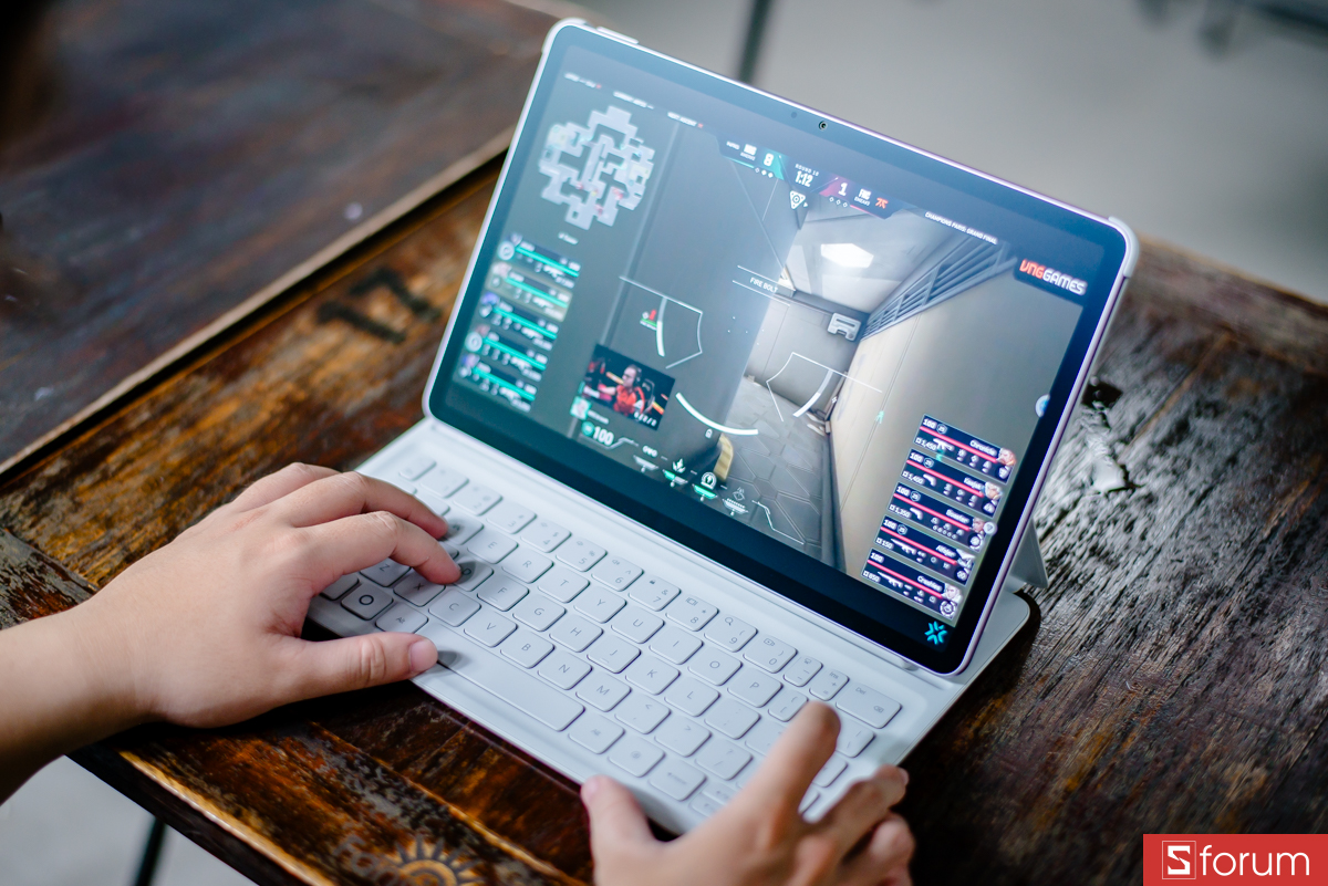 Nhờ công nghệ Papermatte, hiện tượng phản xạ ánh sáng được giảm đáng kể