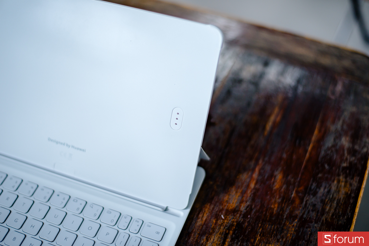 Bộ bàn phím Huawei Smart KeyBoard được thiết kế mỏng nhẹ