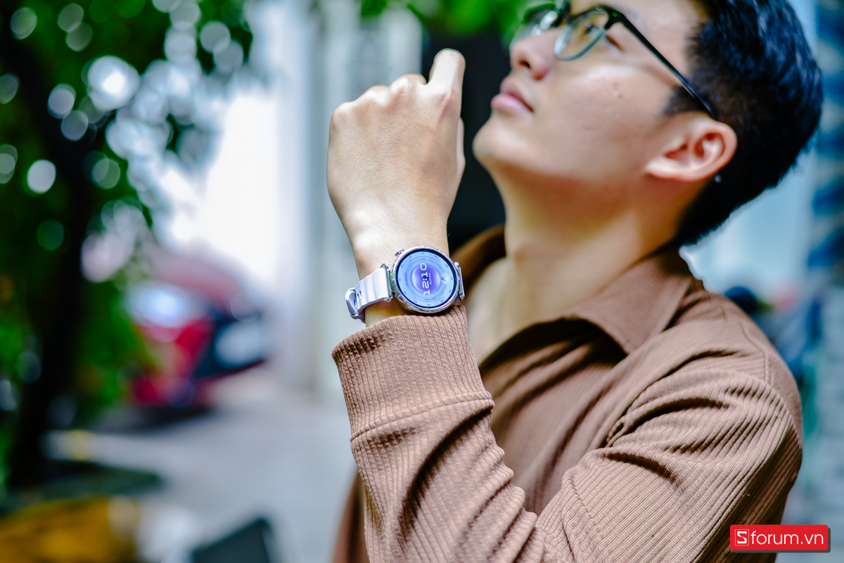 Trên tay Huawei Watch GT 6 41mm: đồng hồ sở hữu thiết kế vỏ tròn cổ điển và thanh lịch hơn