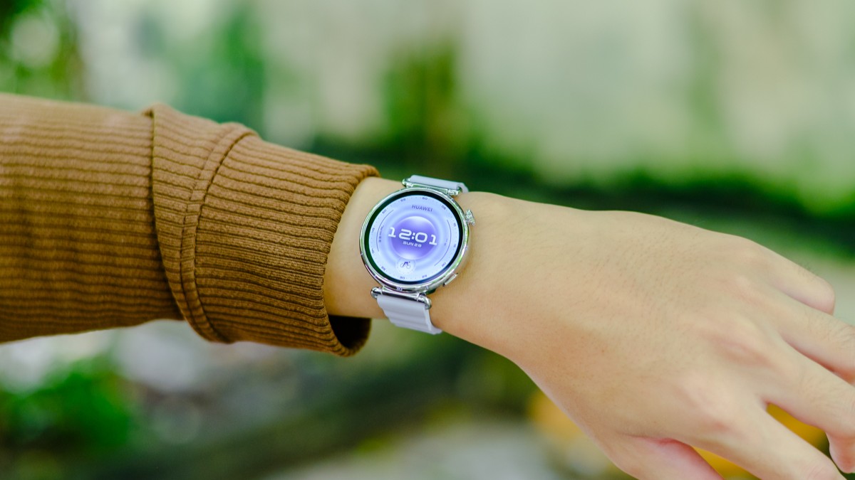 Trên tay Huawei Watch GT 6 41mm: Thiết kế thời trang cho phái nữ, pin 14 ngày, giá 4.99 triệu