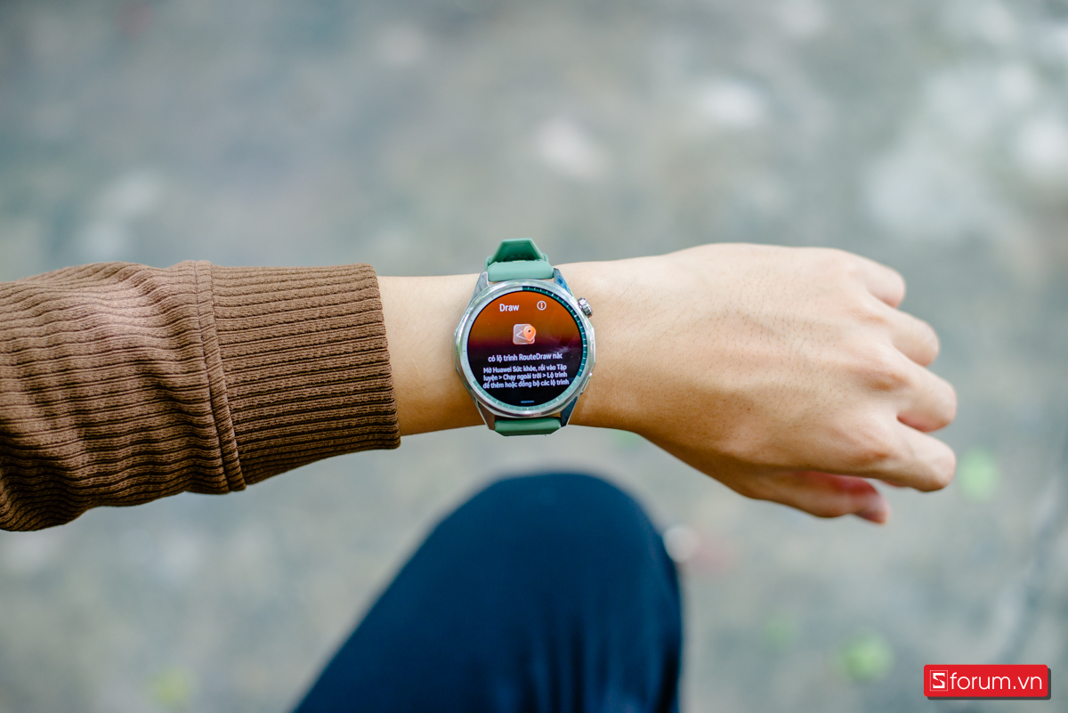 Về tập luyện, Watch GT 6 46mm hỗ trợ hơn 100 chế độ luyện tập