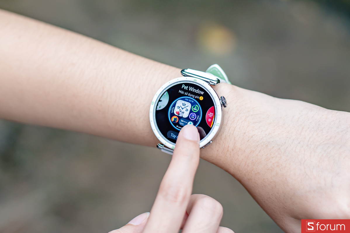 Trên tay Huawei Watch GT7 41mm: Độ sáng tối đa lên đến 3.000 nits