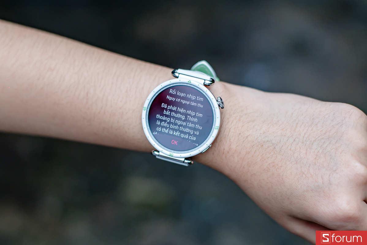 Trên tay Huawei Watch GT7 41mm: Bản tiêu chuẩn không có ECG