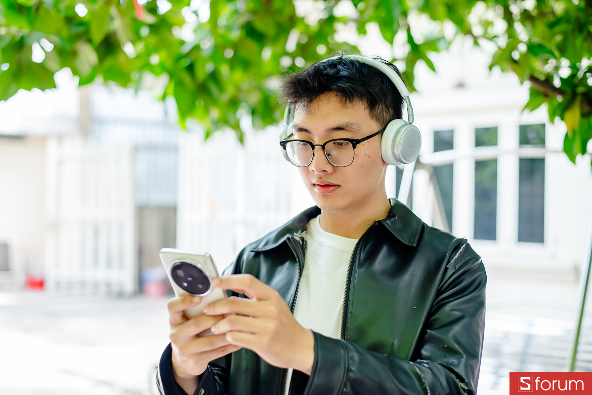 JBL Live 680NC được trang bị Bluetooth 6.0, đồng thời hỗ trợ LE Audio và Auracast