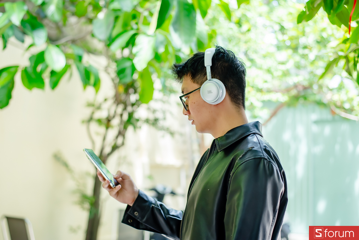 Thời lượng pin trên JBL Live 680NC