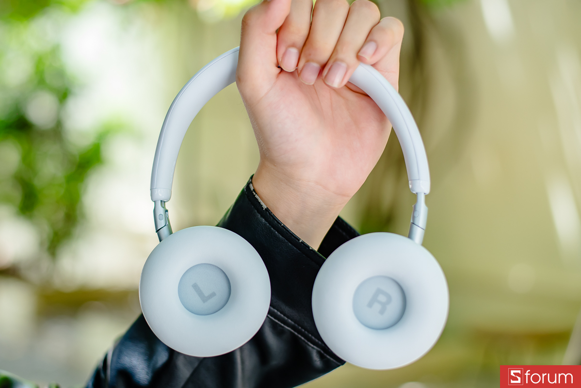 Trên tay JBL Live 680NC: Thiết kế on-ear gọn nhẹ