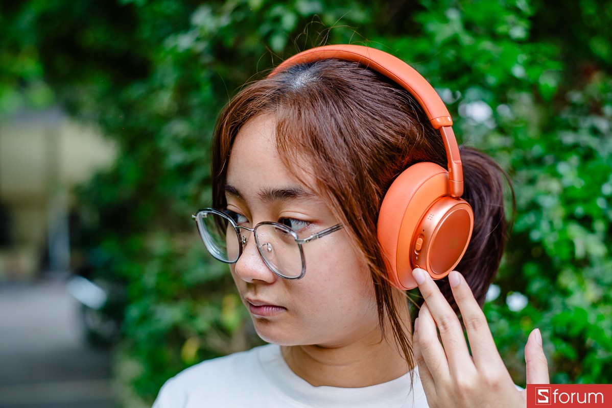 Trên tay JBL Live 780NC: Về kết nối, JBL Live 780NC dùng Bluetooth 6.0
