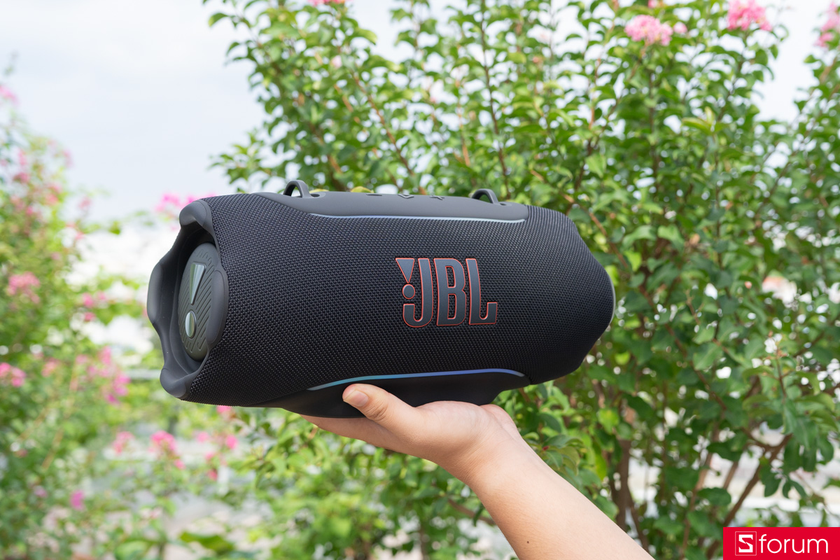 Trên tay JBL Xtreme 5: Thiết kế hầm hố