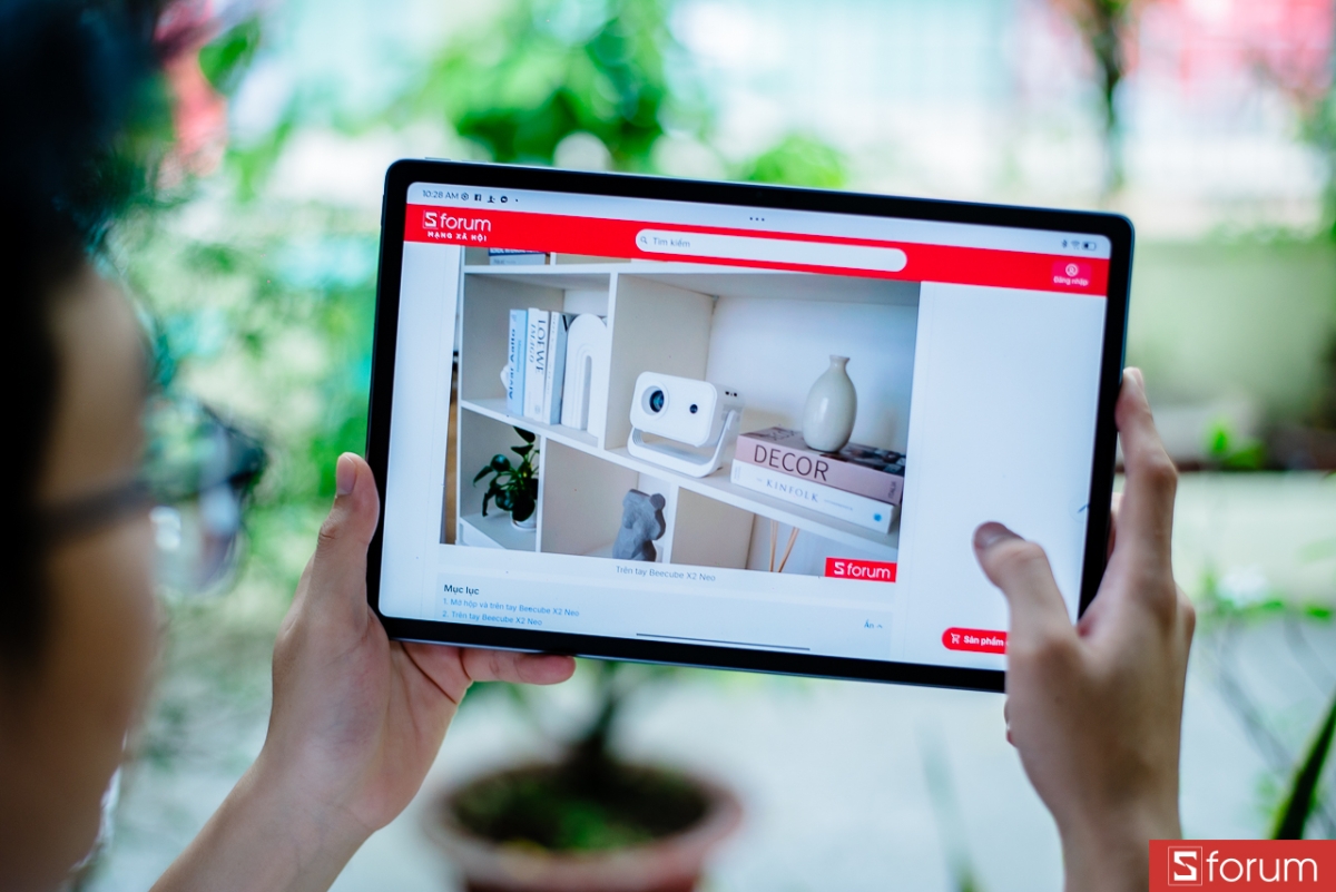 Trên tay Lenovo Idea Tab Plus Matte Edition: Màn hình lớn và rộng rãi