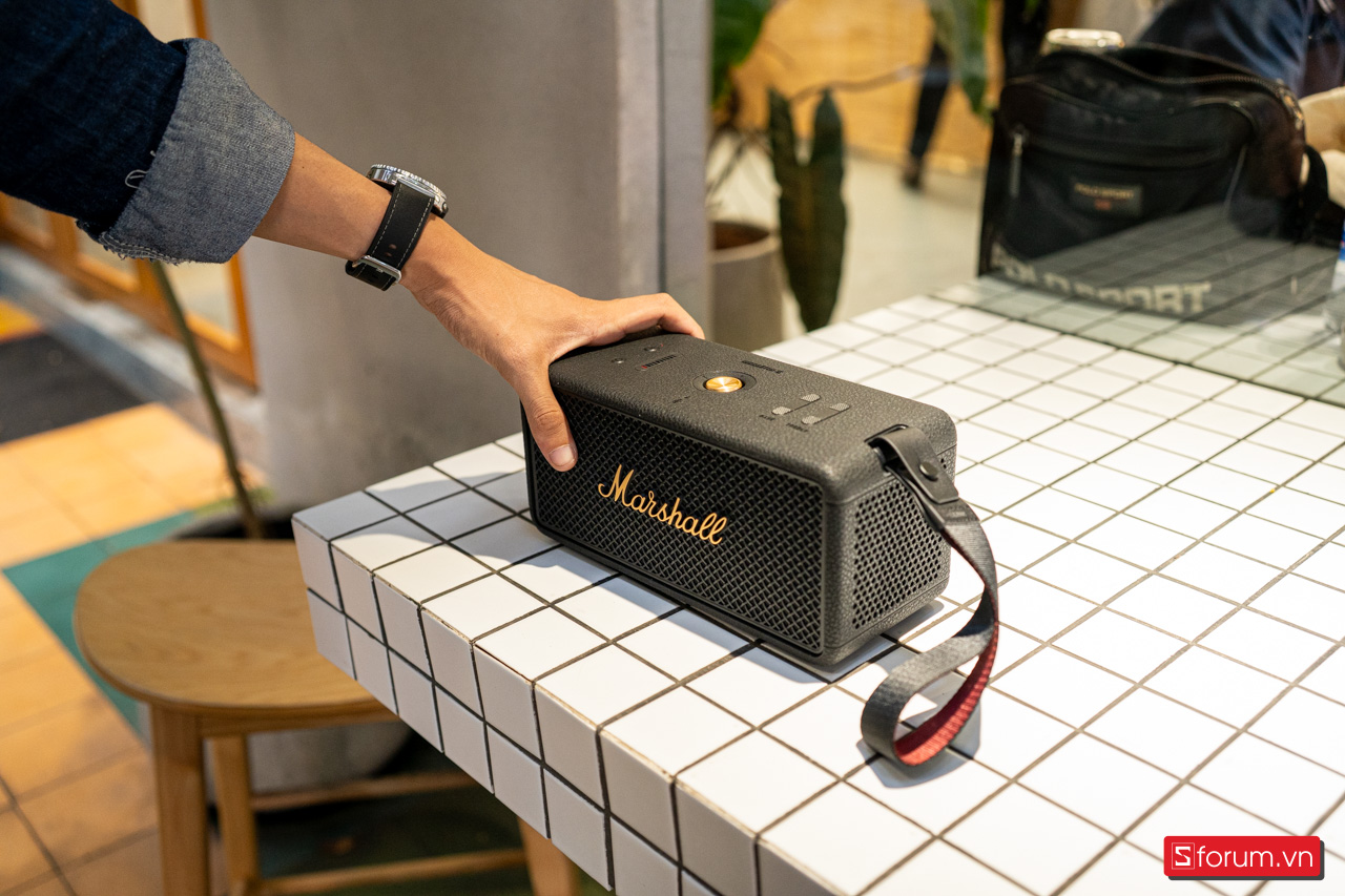 Marshall Middleton 2 sử dụng Bluetooth 5.3 mới nhất