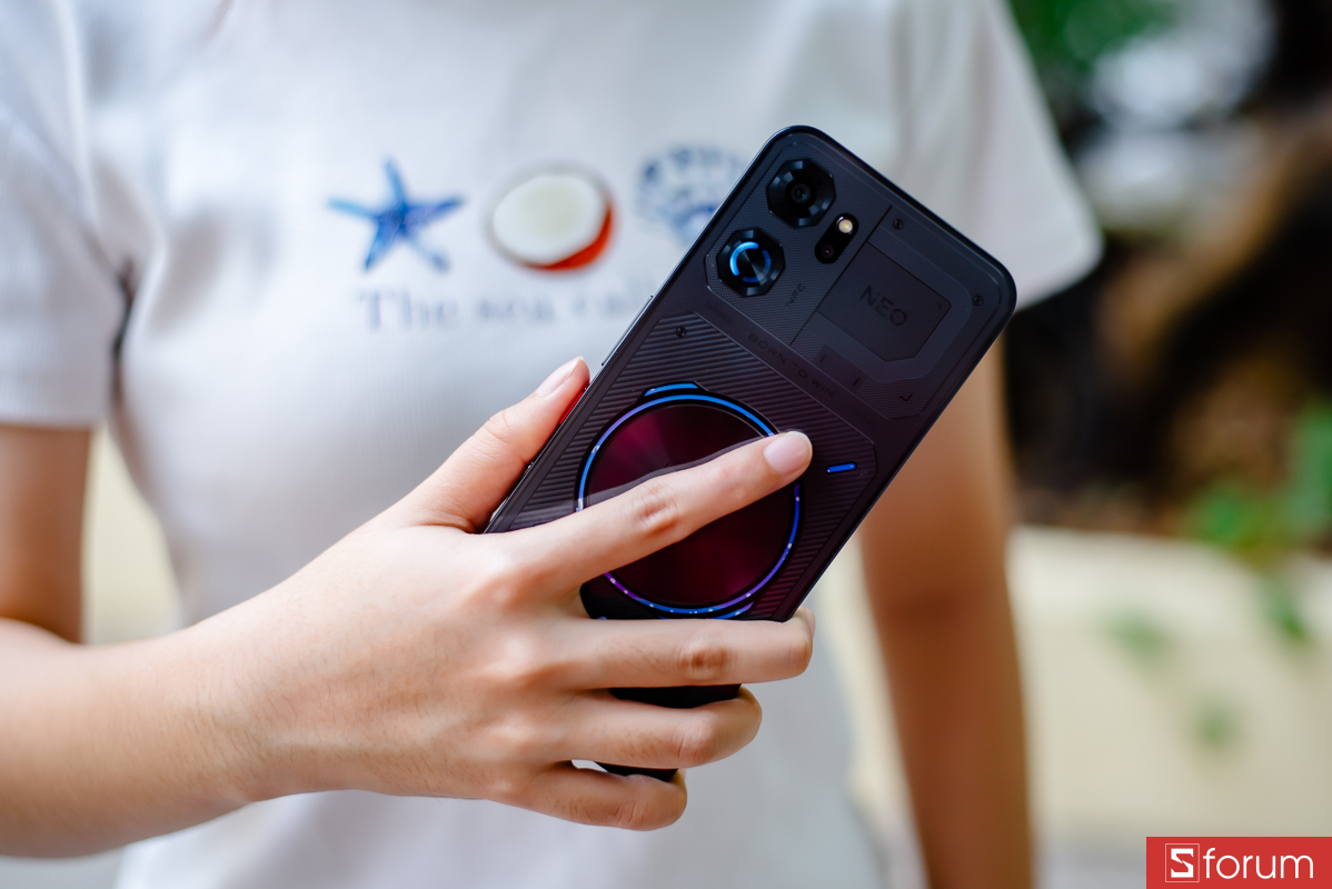 Đánh giá Nubia Neo 5 GT 5G về thiết kế