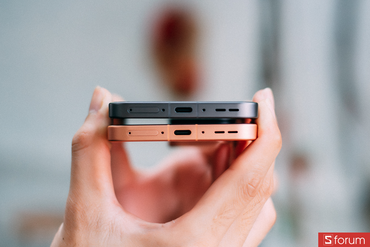 Cạnh dưới là nơi đặt cổng USB-C, loa ngoài, micro và khe SIM