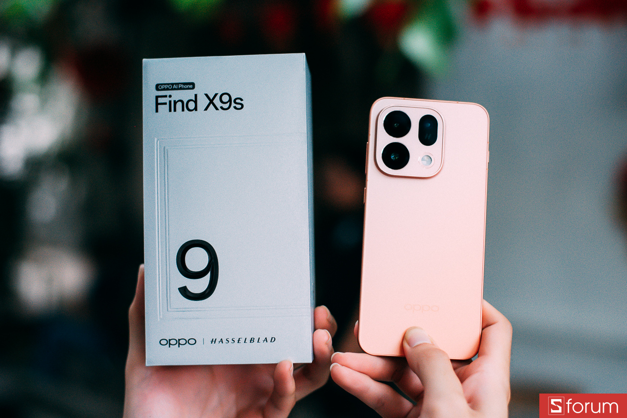Hộp đựng của OPPO Find X9s vẫn đi theo phong cách tối giản quen thuộc của dòng Find X Series