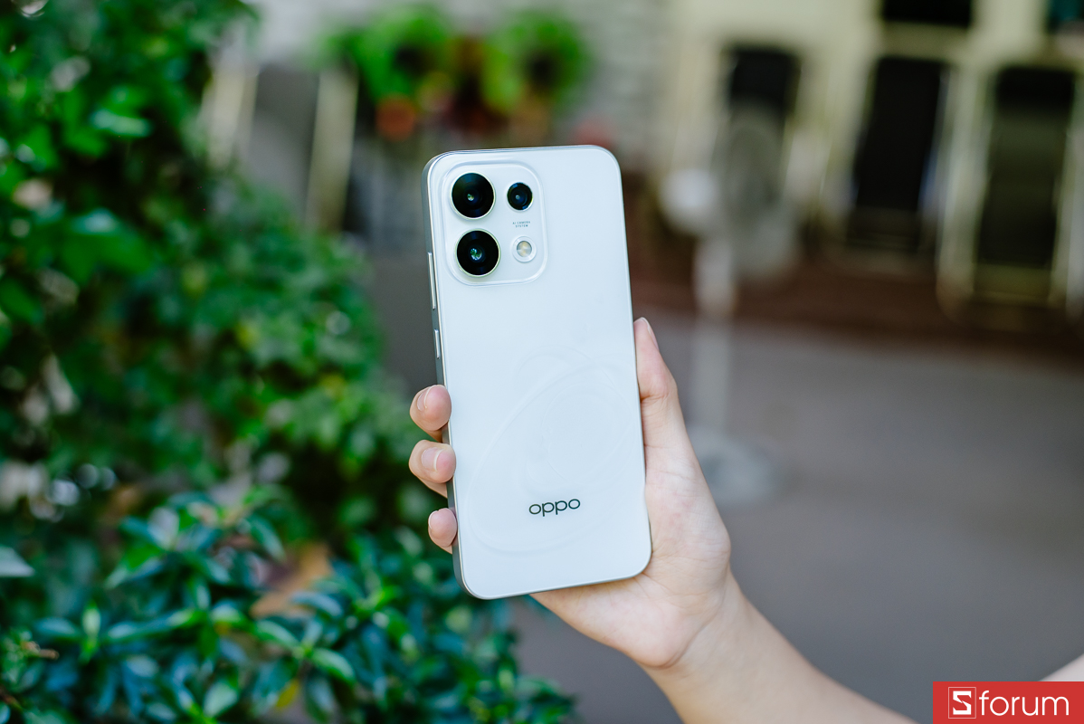 Trên tay OPPO Reno16 F 5G: Thiết kế đẹp mắt với hiệu ứng độc đáo
