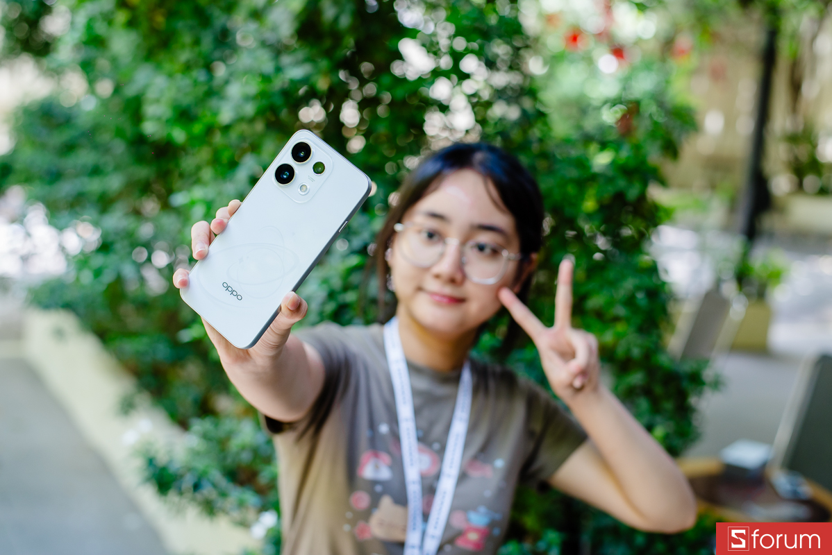 Camera tiếp tục là một phần quan trọng trên Reno16 F 5G