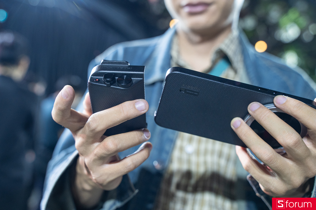 Trên tay Photography Kit Xiaomi 17 Ultra bản Pro: Hai mảnh ghép độc lập