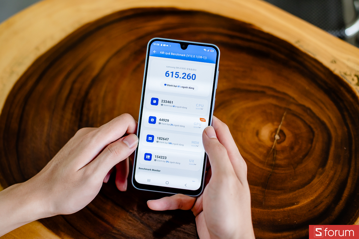 Trên tay Samsung Galaxy A18: Phần cứng không quá mạnh mẽ