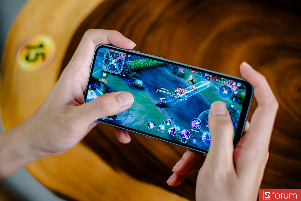 Trên tay Samsung Galaxy A18: Phần cứng không quá mạnh mẽ