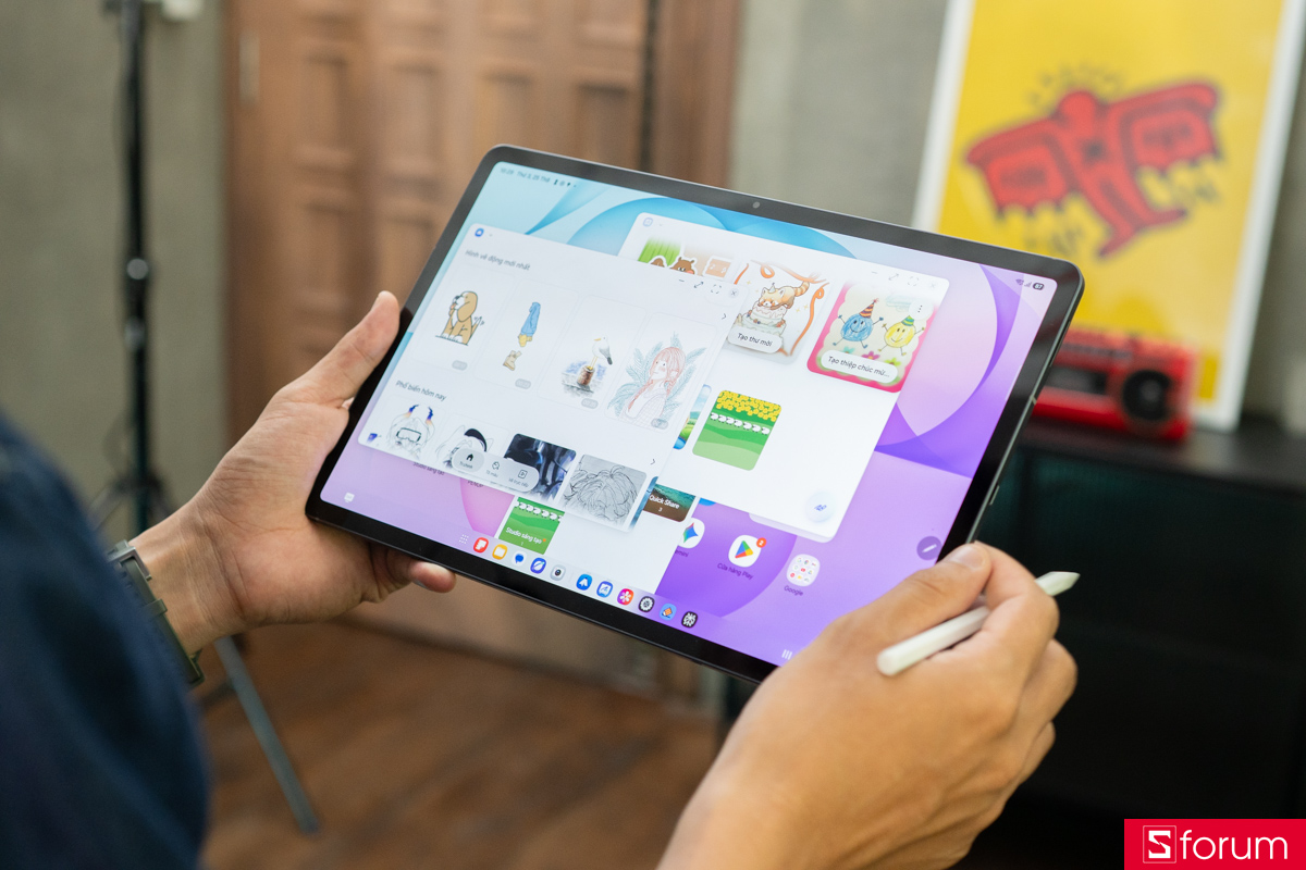 Trên tay Galaxy Tab S12 Plus: Máy có nhiều tính năng AI