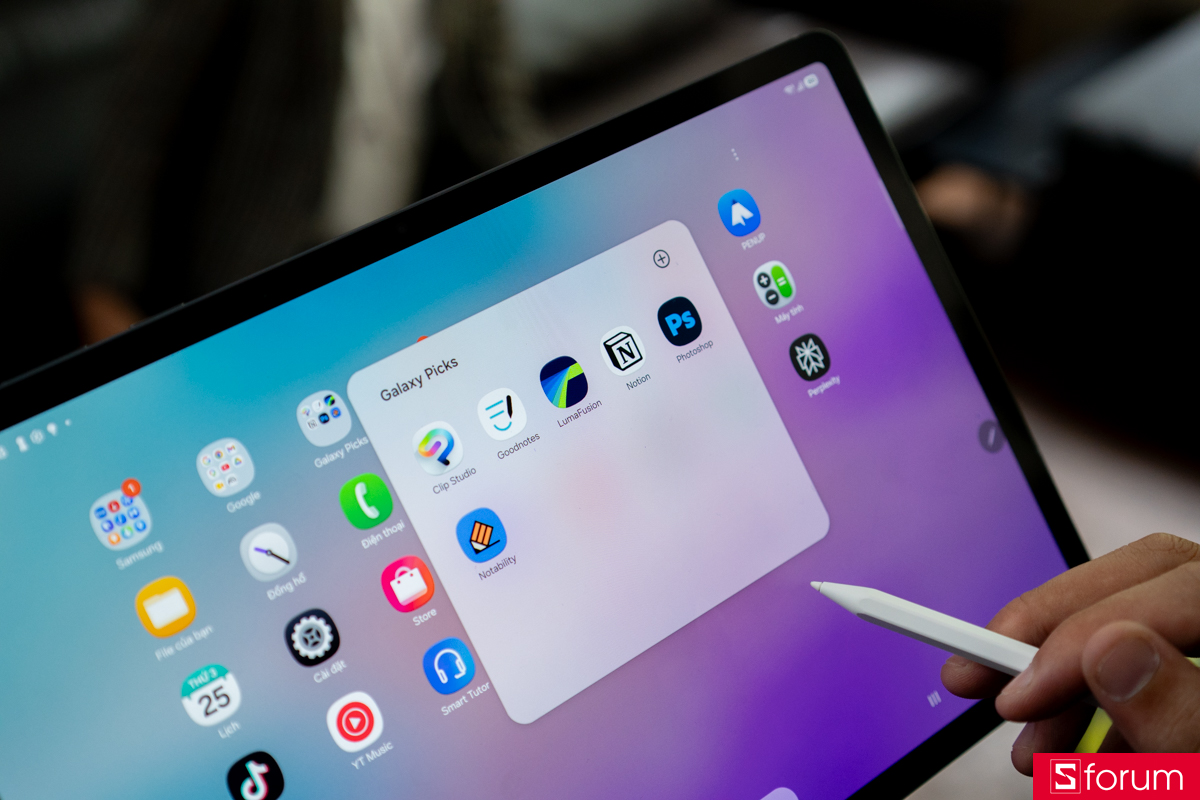 Trên tay Galaxy Tab S12 Plus: Máy có nhiều tính năng AI