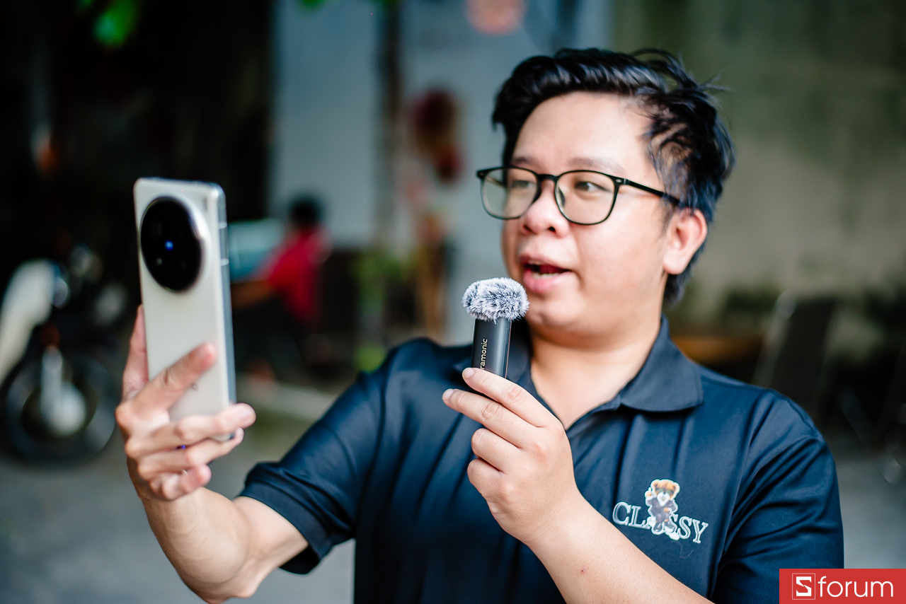 Pin của transmitter Saramonic Air SE đạt khoảng 6 giờ sử dụng liên tục