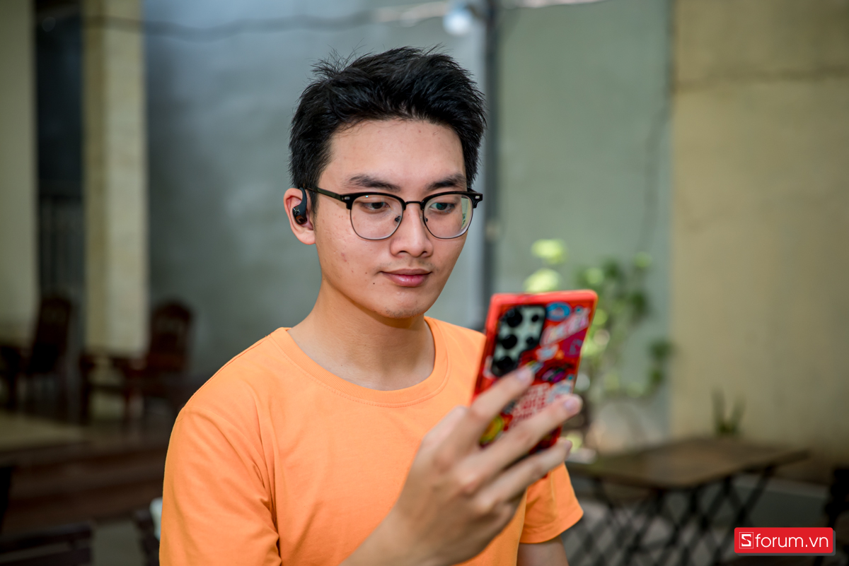 Tai nghe được trang bị công nghệ DualBoost độc quyền với hai driver riêng biệt mỗi bên