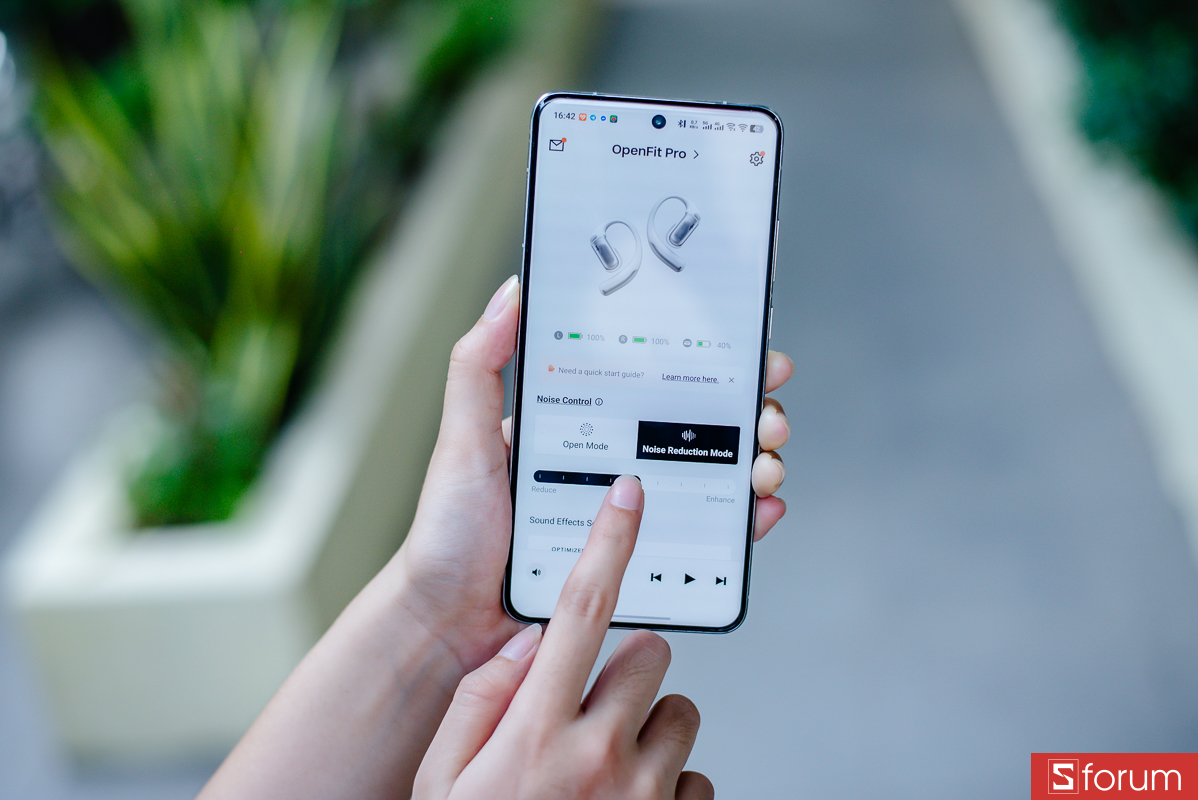 Trong ứng dụng Shokz, anh em có thể chuyển nhanh giữa Open Mode và Noise Reduction Mode
