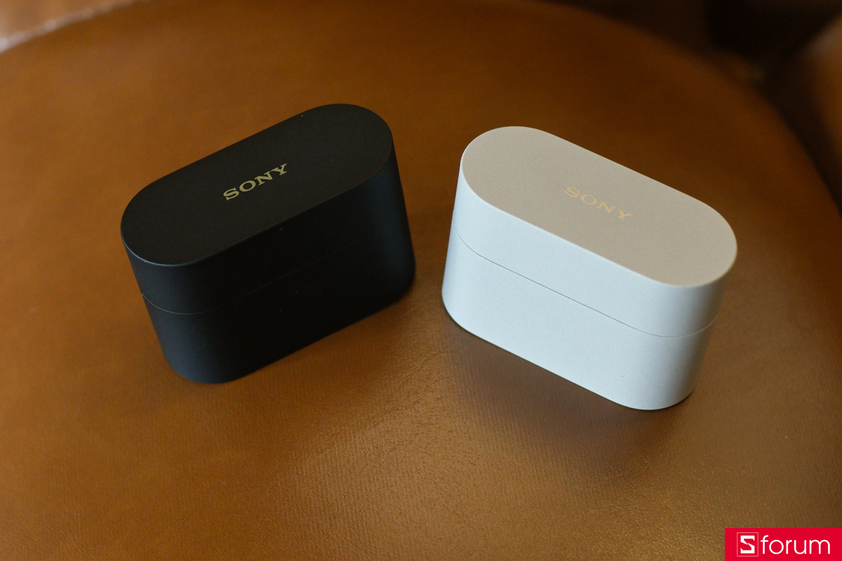 Trên tay Sony WF-1000XM6: Thiết kế hộp sạc mới