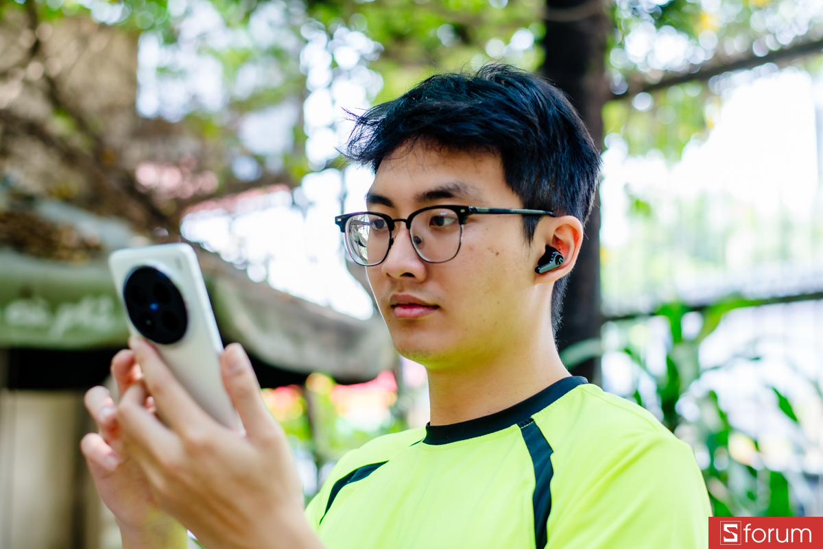 Ngoài chế độ ANC, tai nghe còn có chế độ Transparency Mode