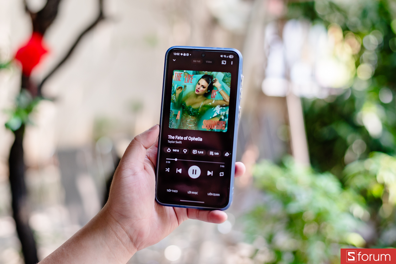 Trên tay StarGO S10 Pro: Tai nghe có chất âm thiên bass