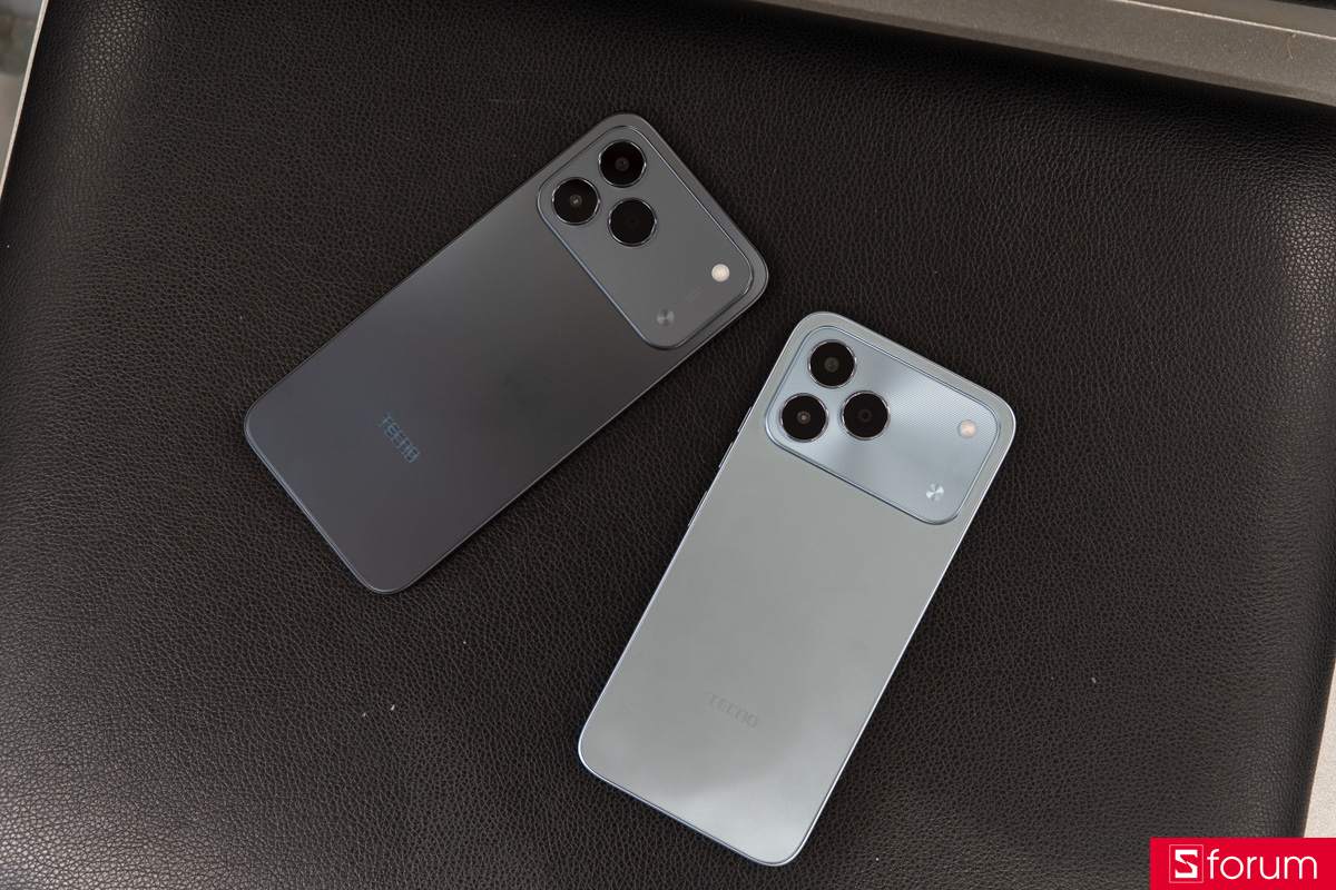 Trên tay TECNO Spark 50: Mặt lưng đơn giản, ánh nhẹ khi nghiêng máy