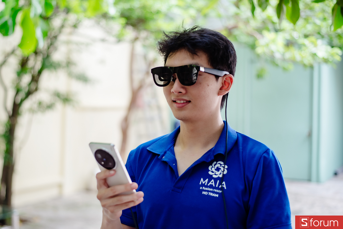 Trên tay XReal One Pro: One Pro dùng thiết kế quang học X Prism mới, giúp tăng góc nhìn lên 57 độ