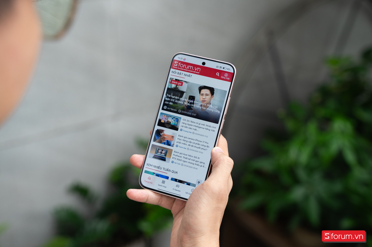 Tấm nền AMOLED này có độ phân giải 1.5K