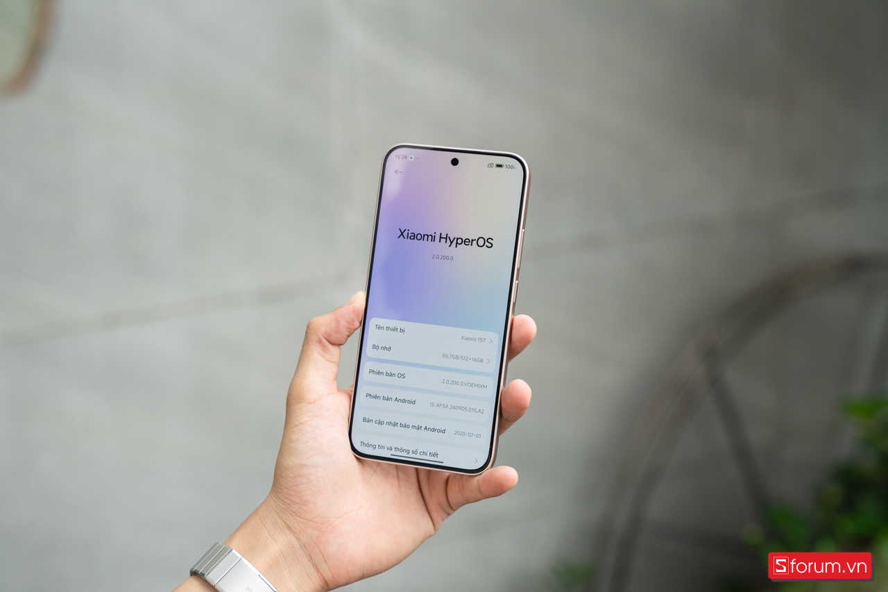 Trên tay Xiaomi 15T với thông số phần cứng ấn tượng