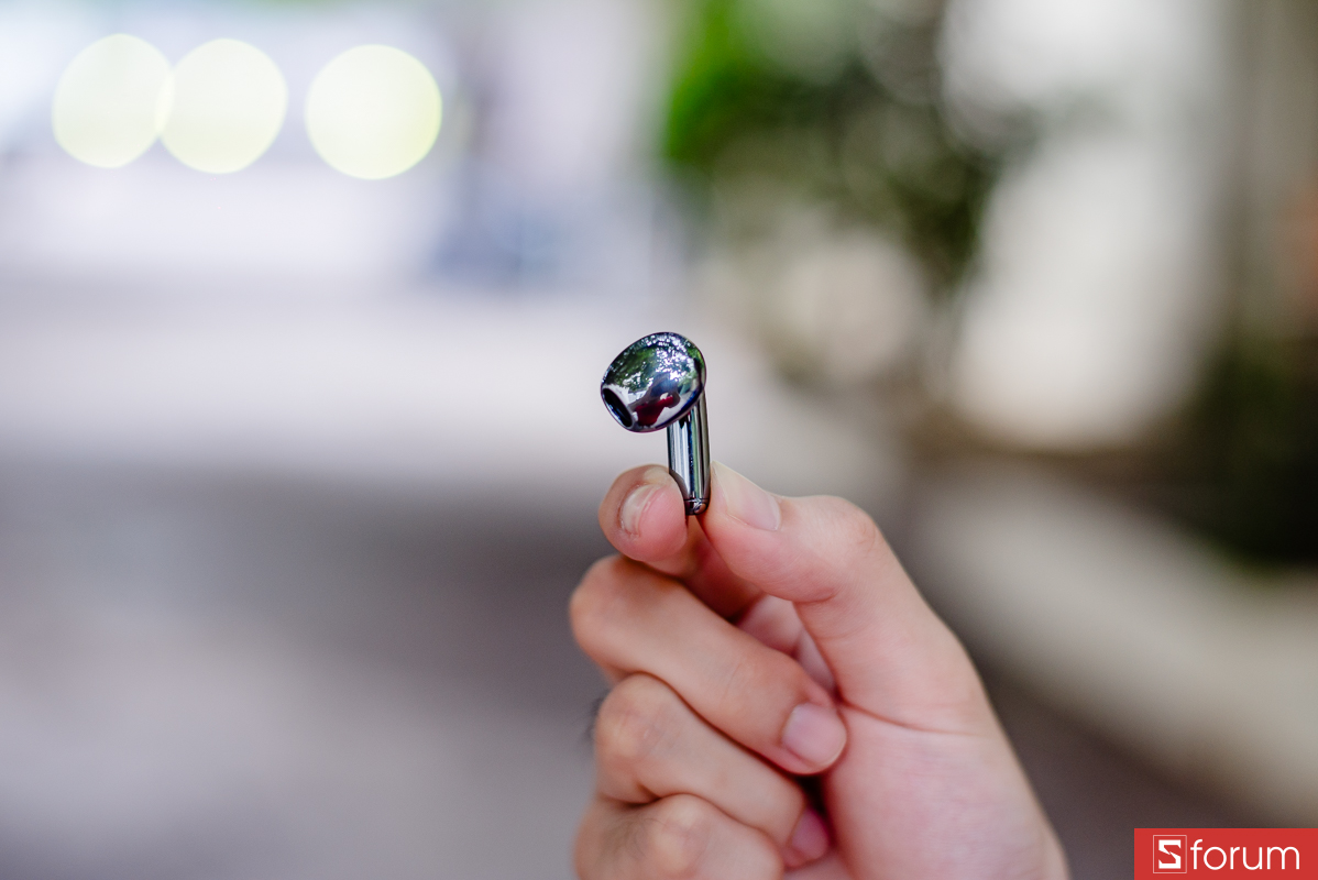 Trên tay Xiaomi Buds 6: Mỗi bên tai nghe nặng khoảng 4.4g
