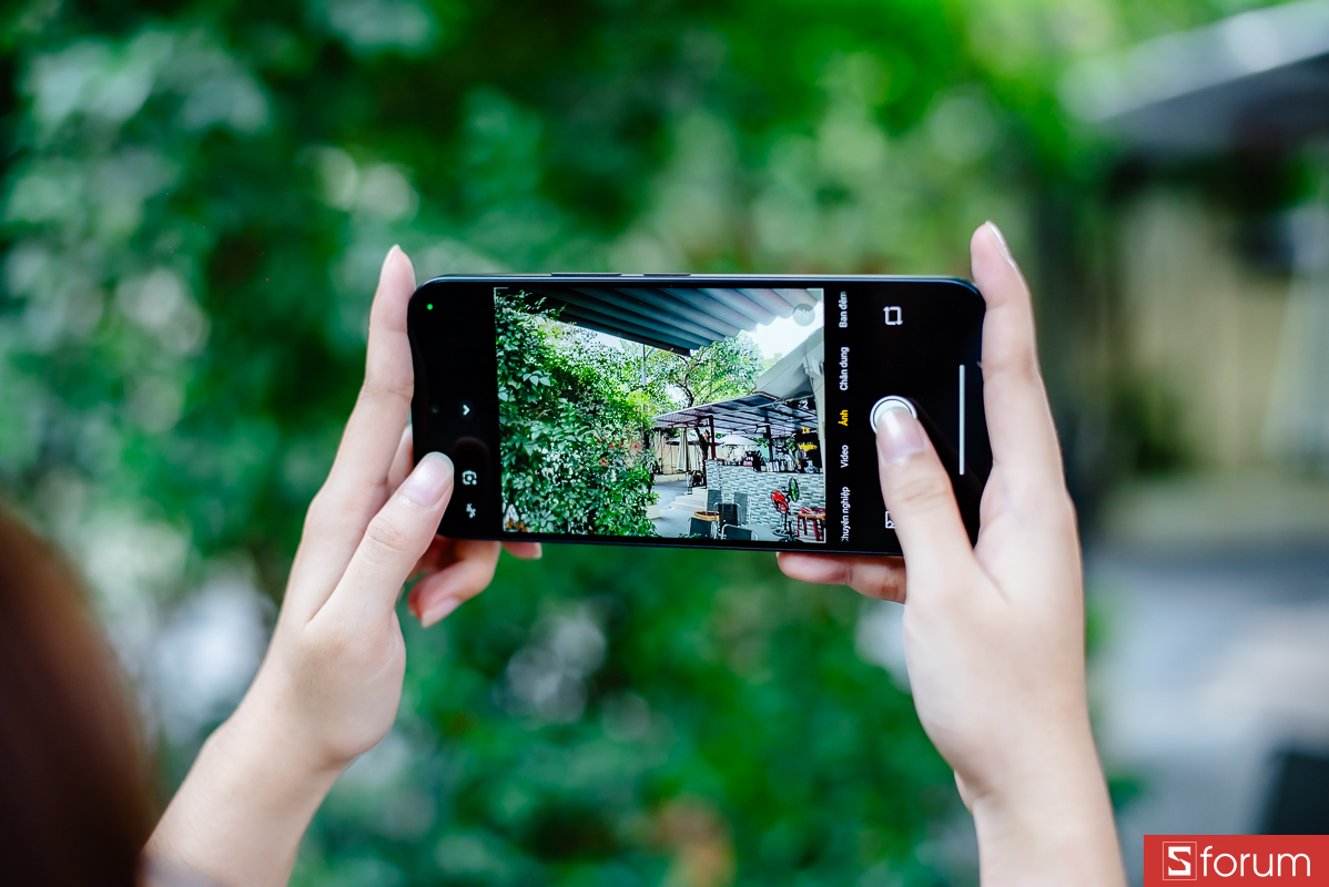 Trên tay Xiaomi Redmi 17 5G: Camera chính 50MP đủ cho nhu cầu hàng ngày