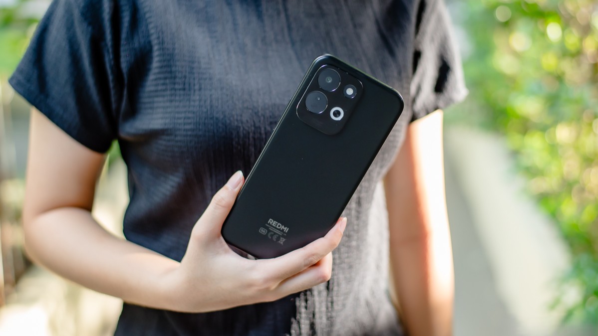 Trên tay Xiaomi Redmi 17 5G: Hiệu năng mạnh mẽ hơn, pin 7,500mAh lớn nhất phân khúc, giá 6.49 triệu Trên tay Xiaomi Redmi 17 5G: Hiệu năng mạnh mẽ hơn, pin 7,500mAh lớn nhất phân khúc, giá 6.49 triệu
