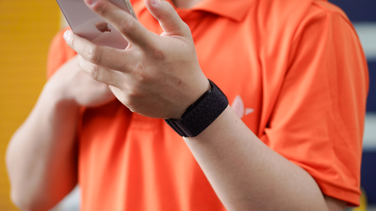 Trên tay Garmin CIRQA: Smartband không màn hình, nhỏ gọn, trang bị đầy đủ tính năng đo đạc, giá 5.49 triệu đồng