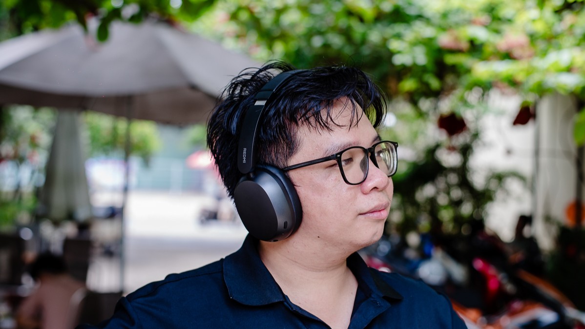 Đây là chiếc tai nghe chụp tai đầu tiên của Xiaomi vừa ra mắt: Pin dùng được 72h, chống ồn ấn tượng tới 42dB! Đây là chiếc tai nghe chụp tai đầu tiên của Xiaomi vừa ra mắt: Pin dùng được 72h, chống ồn ấn tượng tới 42dB!