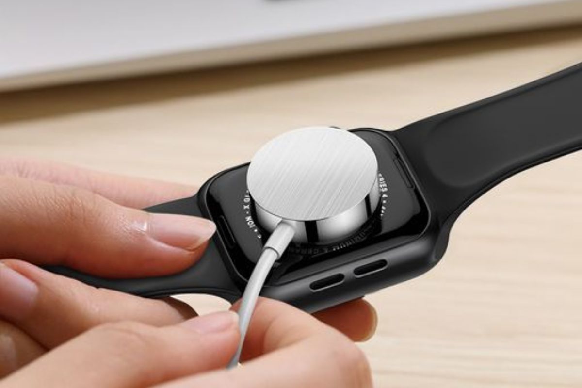 Cách mở nguồn cho đồng hồ thông minh không có nút