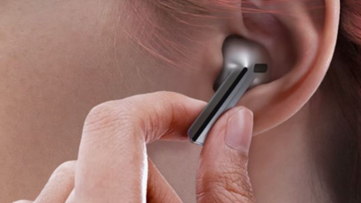 Cách dùng Dịch trực tiếp Galaxy Buds 4 cực tiện lợi khi trò chuyện đa ngôn ngữ