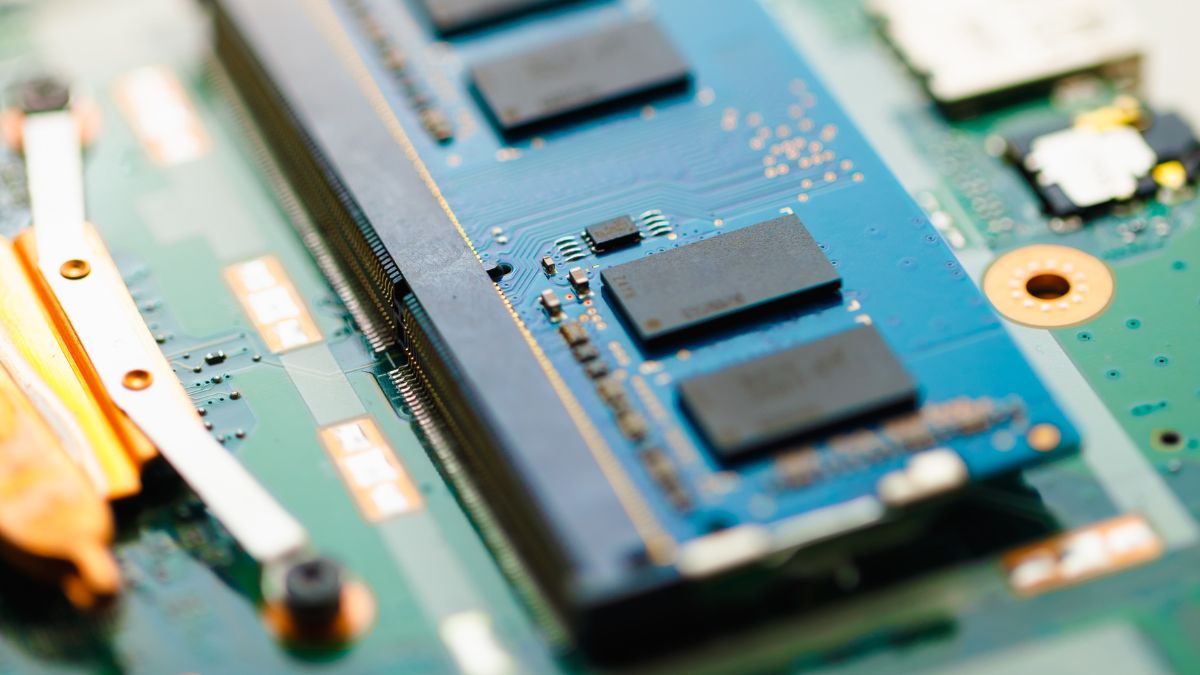 So sánh DIMM vs SODIMM chi tiết: Nên chọn loại nào?
