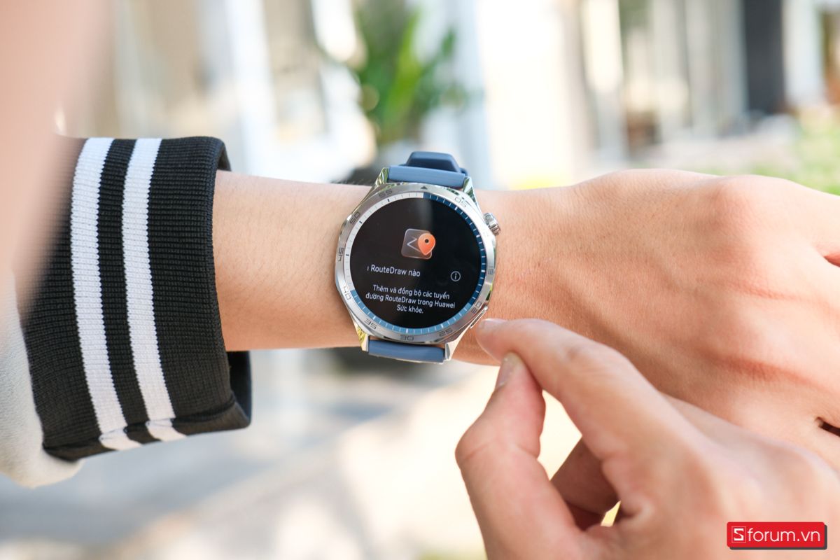 Đồng hồ thông minh nữ mặt tròn: Quà 8/3 tinh tế, vừa đẹp vừa “đúng gu” công nghệ 7