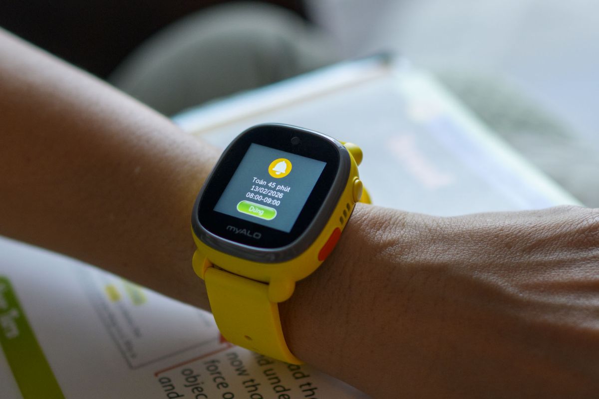 Đồng hồ thông minh trẻ em nữ chống nước: Quà 8/3 vừa dễ thương vừa bảo vệ bé mỗi ngày 2