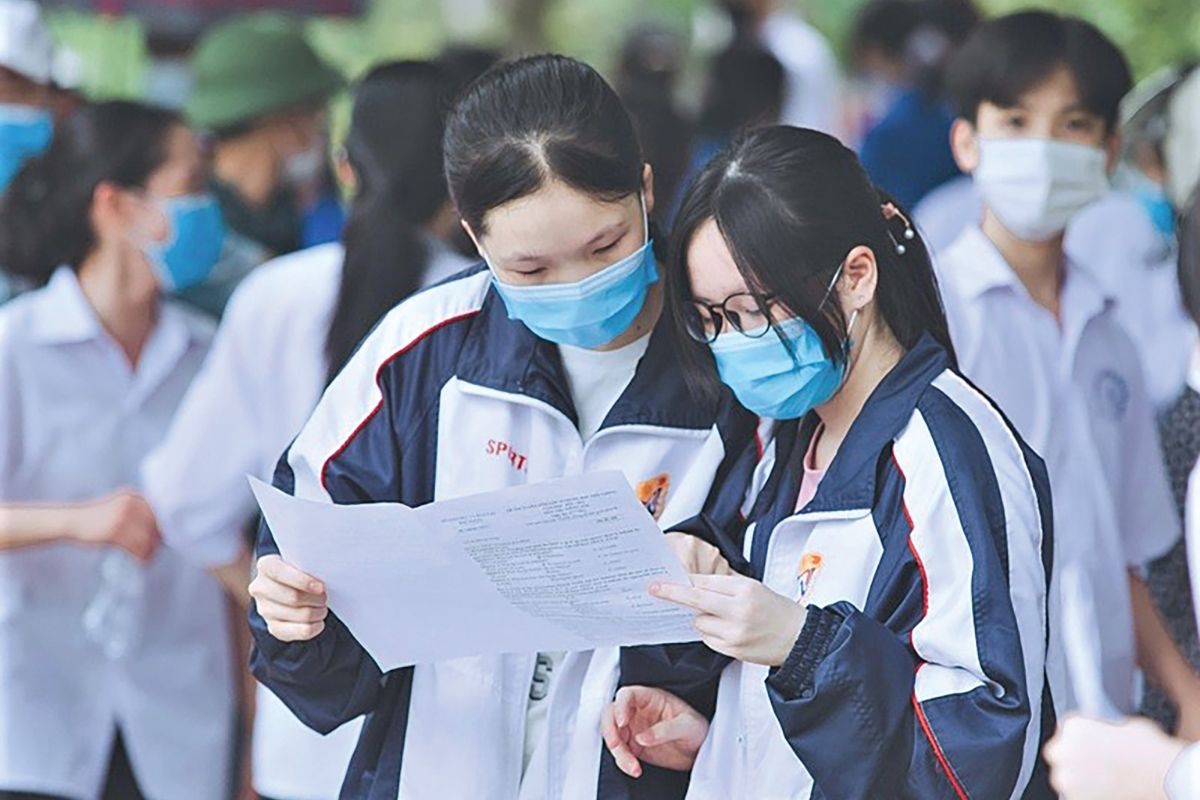 Dự đoán tỷ lệ đỗ đại học bằng AI 1