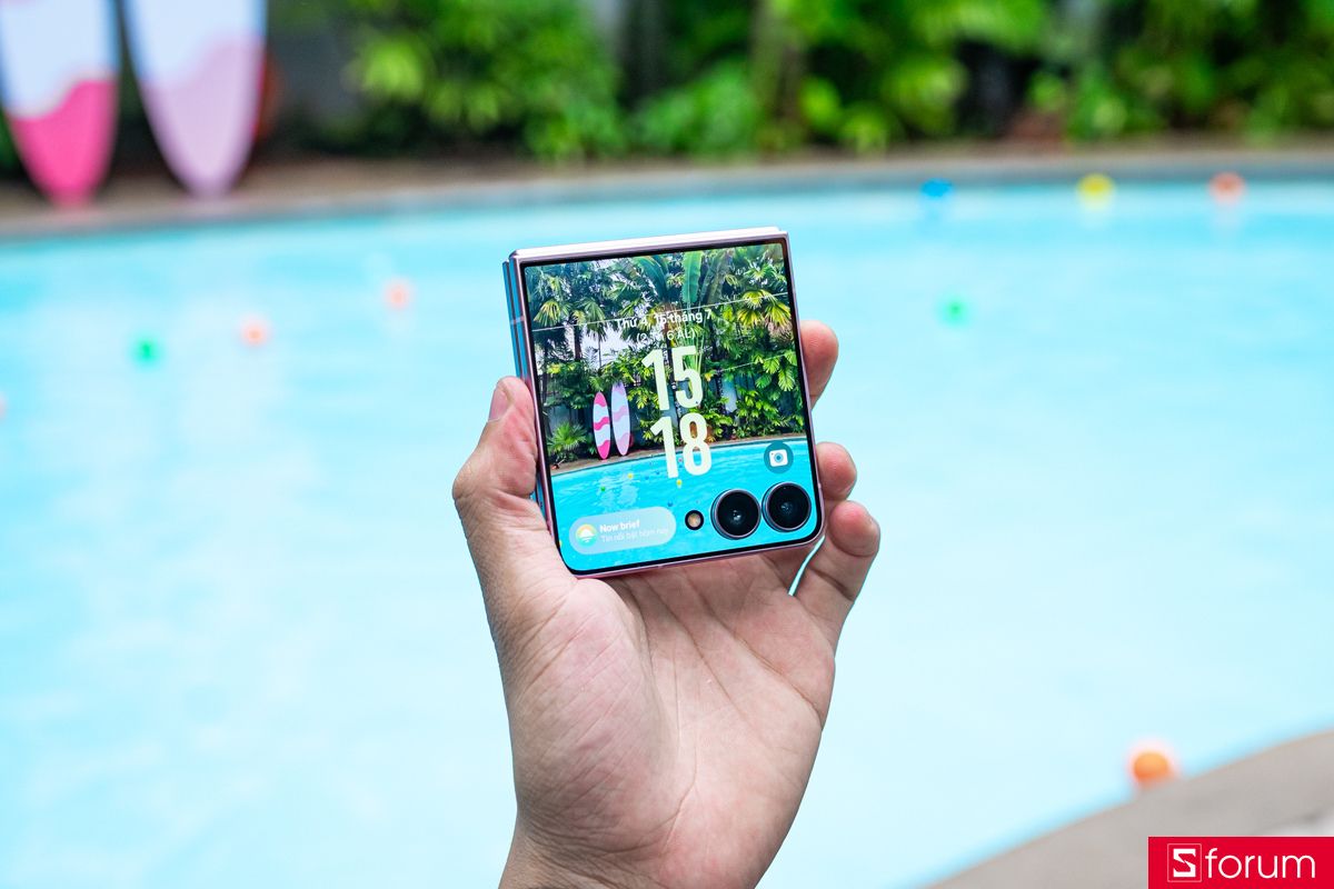 Galaxy Z Flip8 có mấy SIM? Có hỗ trợ eSIM không? Giải đáp từ A-Z 7