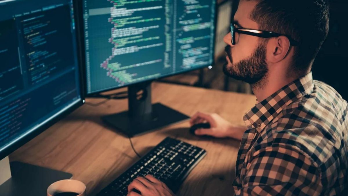 Gemini Code Assist là gì? Trợ lý AI giúp lập trình viên viết code nhanh và hiệu quả hơn 2