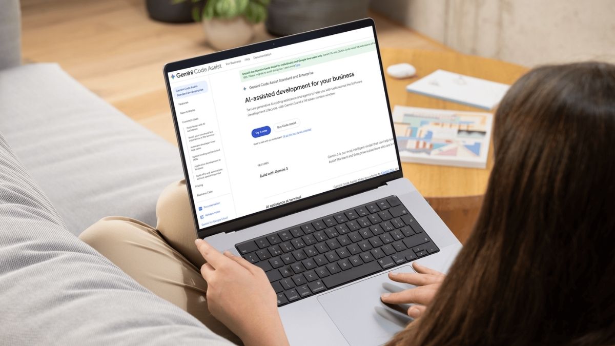 Gemini Code Assist là gì? Trợ lý AI giúp lập trình viên viết code nhanh và hiệu quả hơn bg