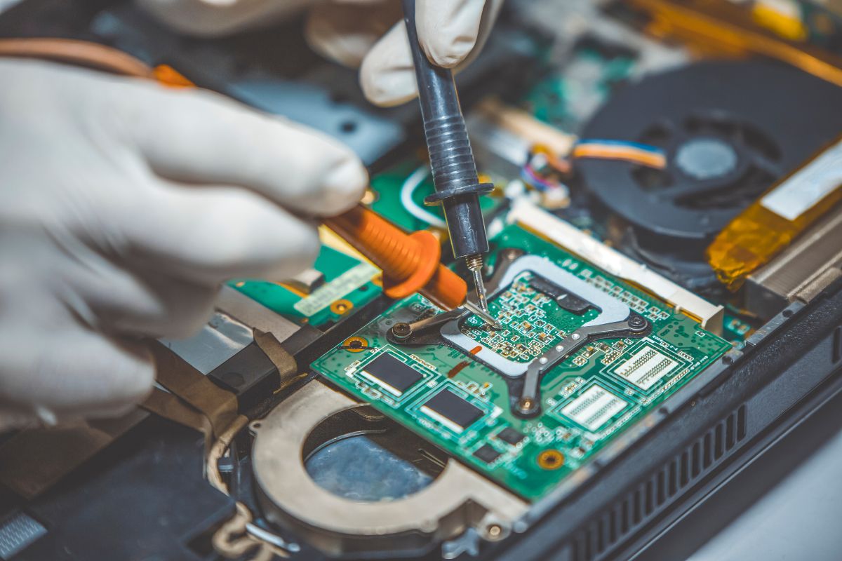 Hướng dẫn cách kiểm tra laptop có nâng cấp được CPU không 16